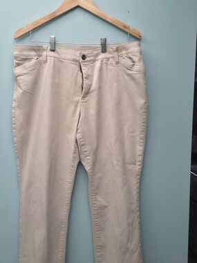 CJ Banks Signature-Slimming style light khaki Straight-Leg Jeans 16W Petite